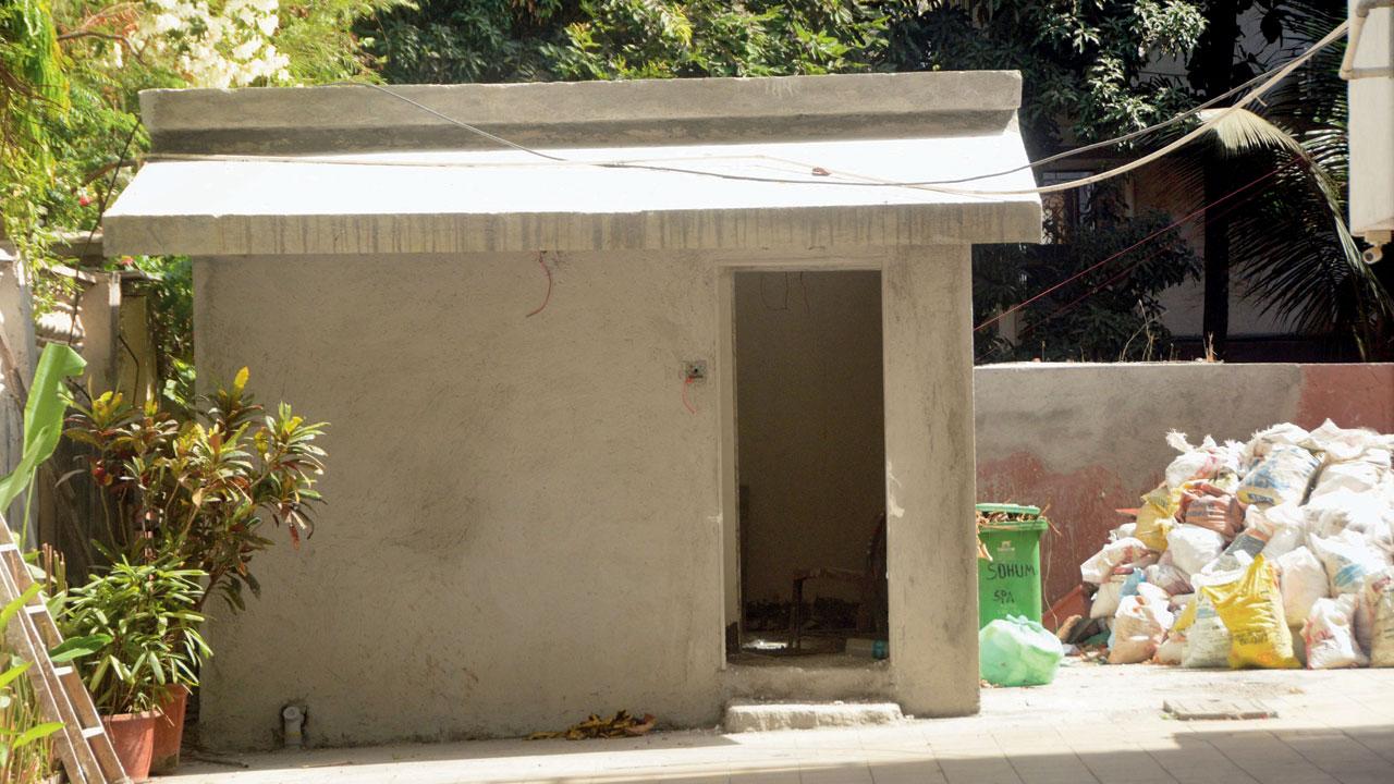 The society office that was repaired. Pics/Satej Shinde