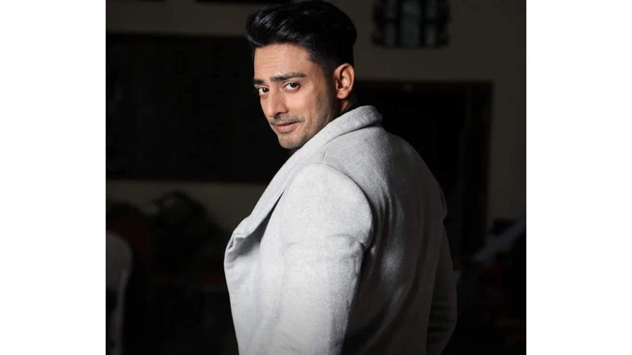 Actor Karn Mehta's latest appearance in soulful track Badariya is winning hearts