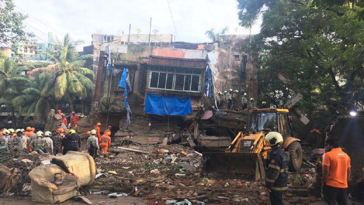Kurla building collapse: At least 11 dead, four including 17-year-old admitted to Rajawadi Hospital