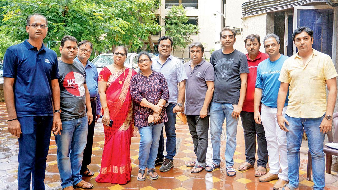 Mumbai: BMC refuses to collect garbage, Kandivli society members hire private vendor