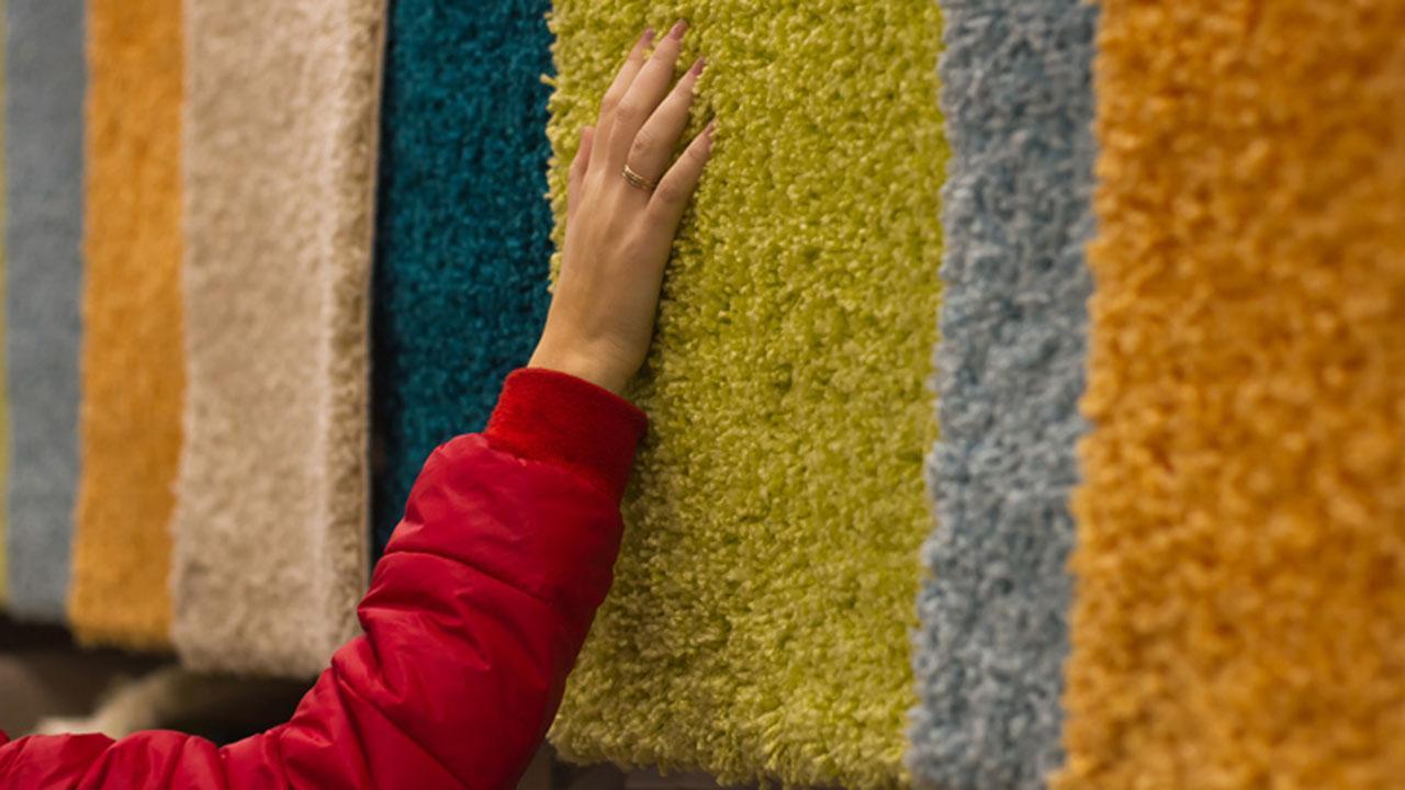 Busy with home decor? Here`s how you can pick the right colour for your rug
