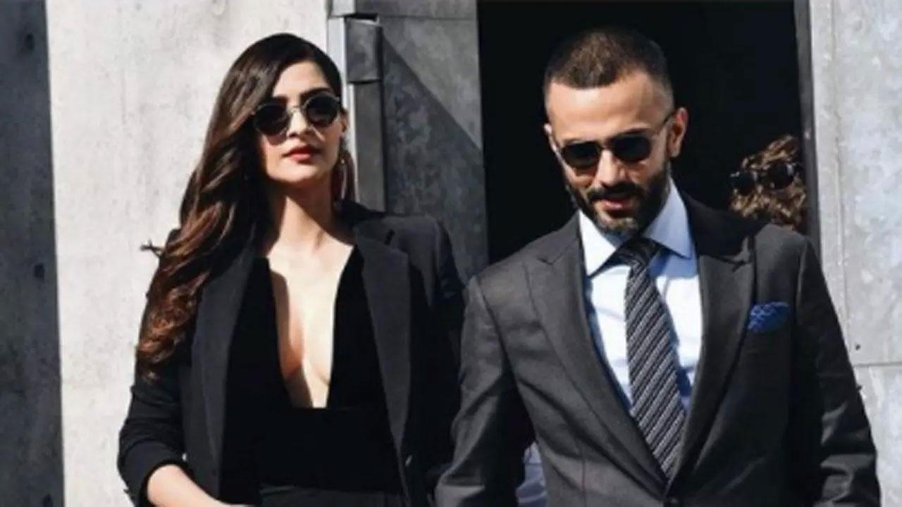 Anand Ahuja calls wife Sonam 'bestest preggers person ever'