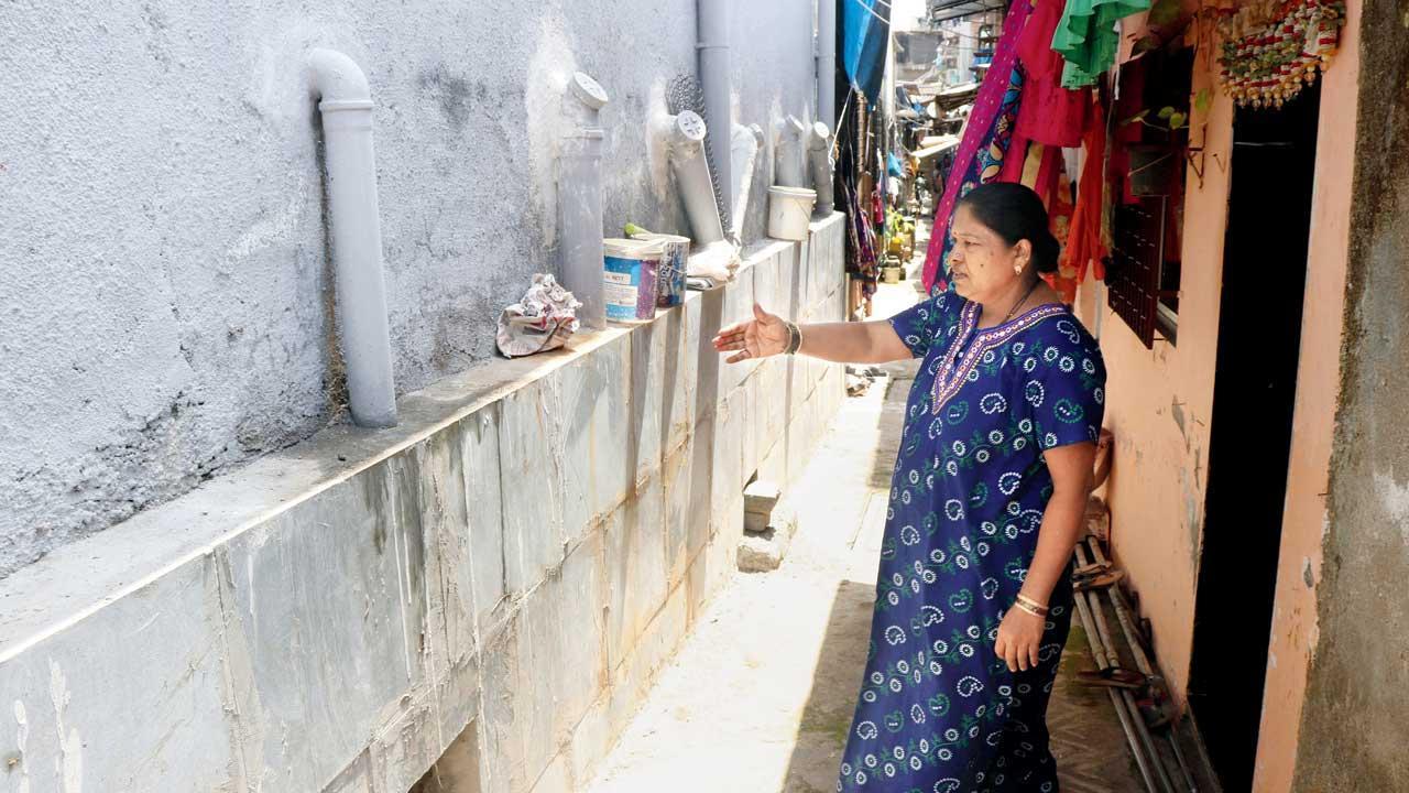 In an innovative protest, toilets in poor shape put on ‘exhibit’ by Kandivli resident