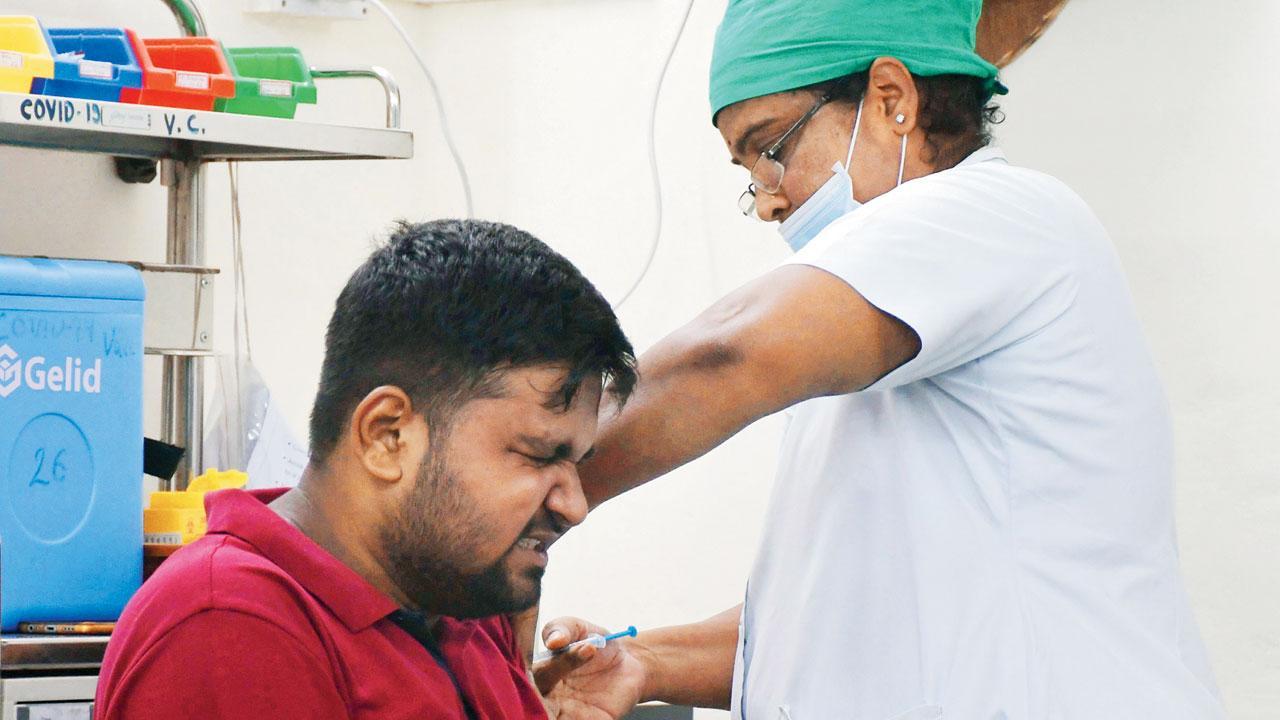 Covid-19: Mumbai records 1 death after a fortnight; sees 704 cases