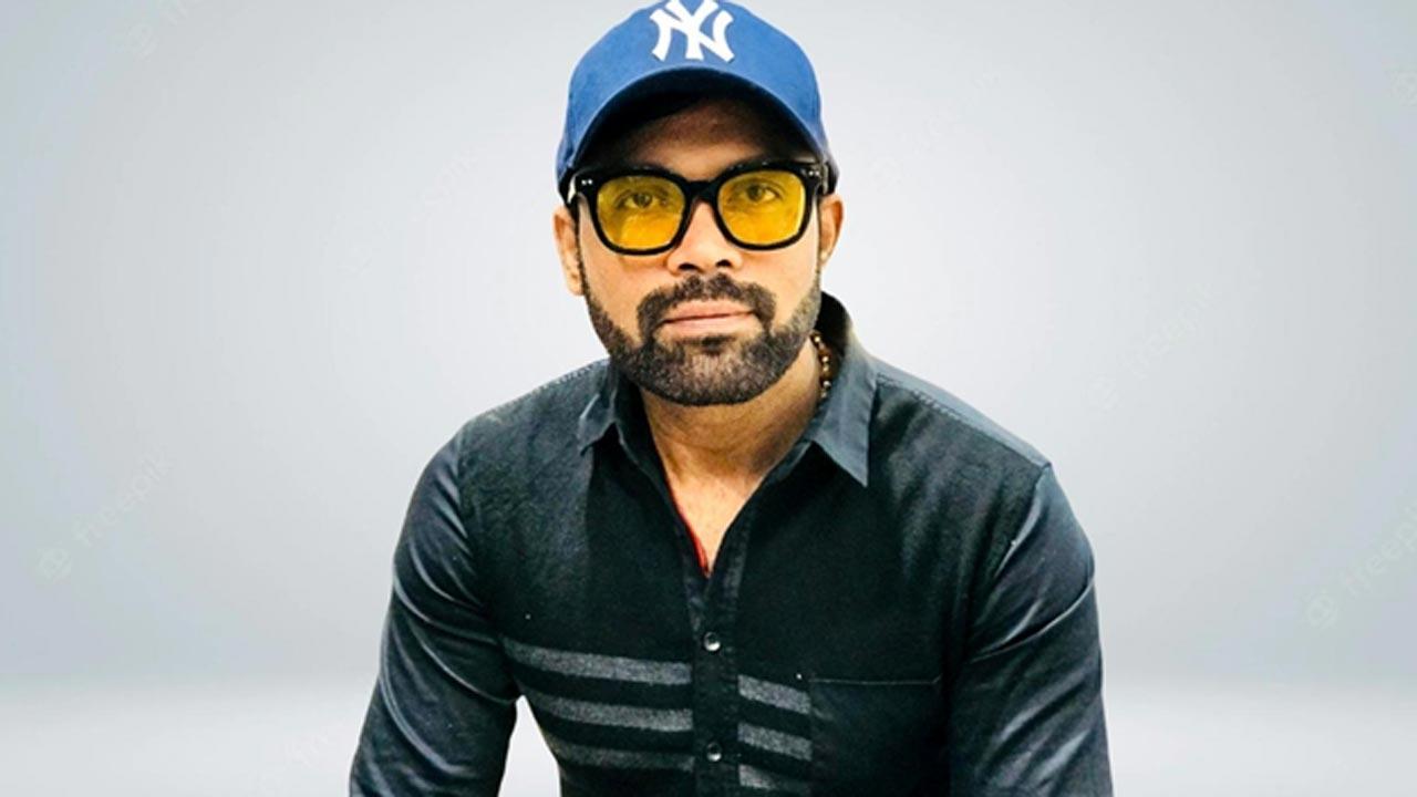 Entrepreneur Vijay Dwivedi Is Bullish About NFTs But Suggests Everyone To Research Before Investing