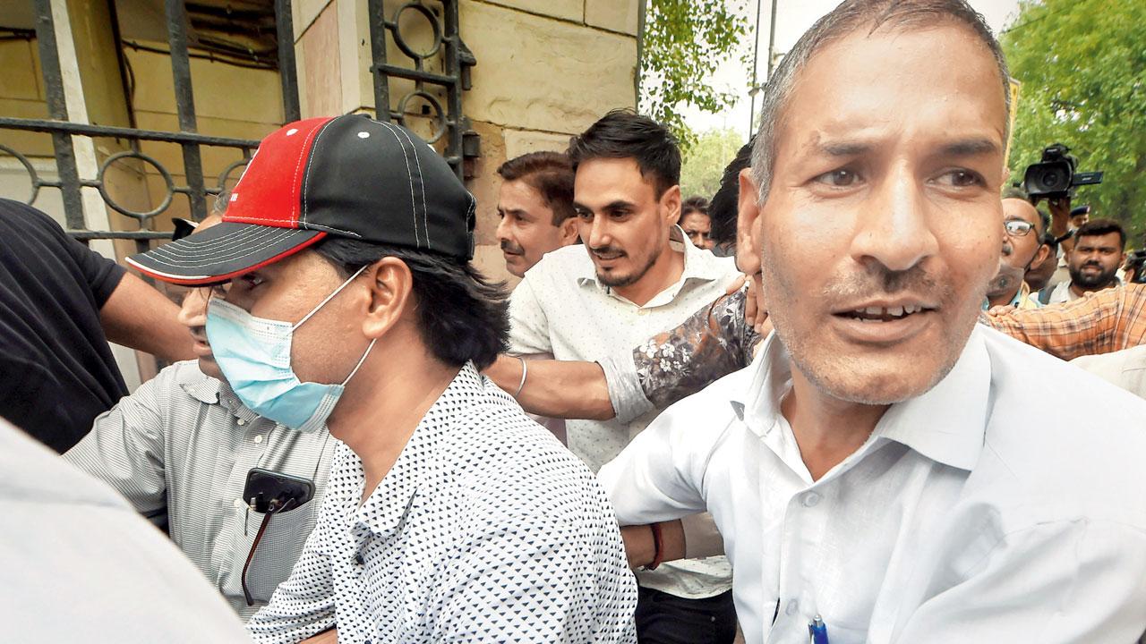 Delhi cops take Muhammad Zubair to court, on Tuesday. Pic/PTI