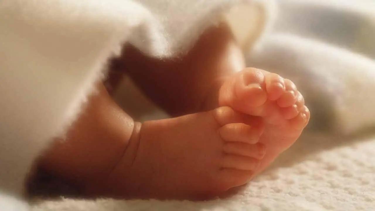 Minor mother held for strangling her two-month-old baby in Indore
