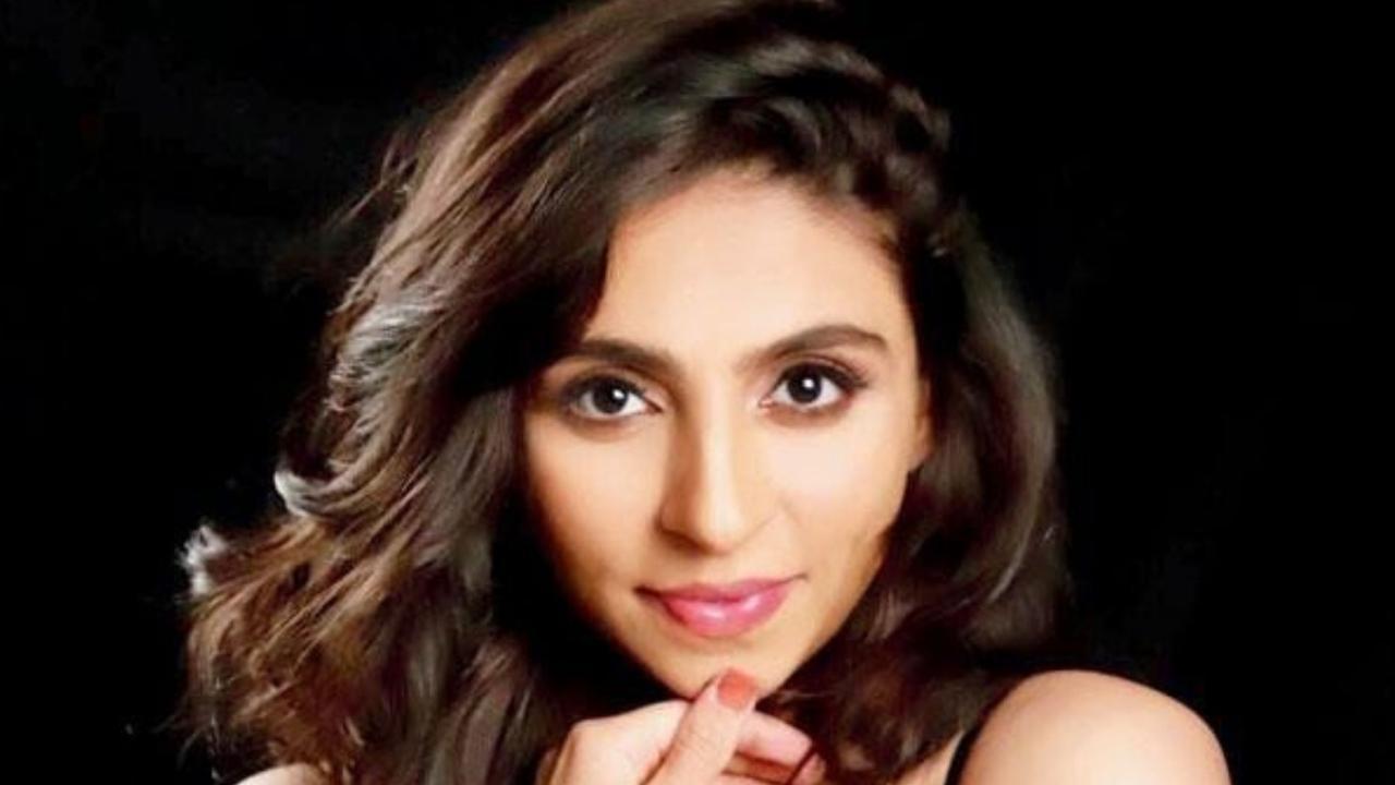 Mumbai: Model accuses Bandra hostel owner of trying to drug her
The owner of Horn Ok Please hostel at Bandra West was arrested by the Bandra police on Sunday for allegedly spiking an ice cream with weed oil and serving it to a fashion model and television actor. The actor, who had to be admitted to a hospital and is still under meditation, told mid-day that the accused had done it with an ulterior motive