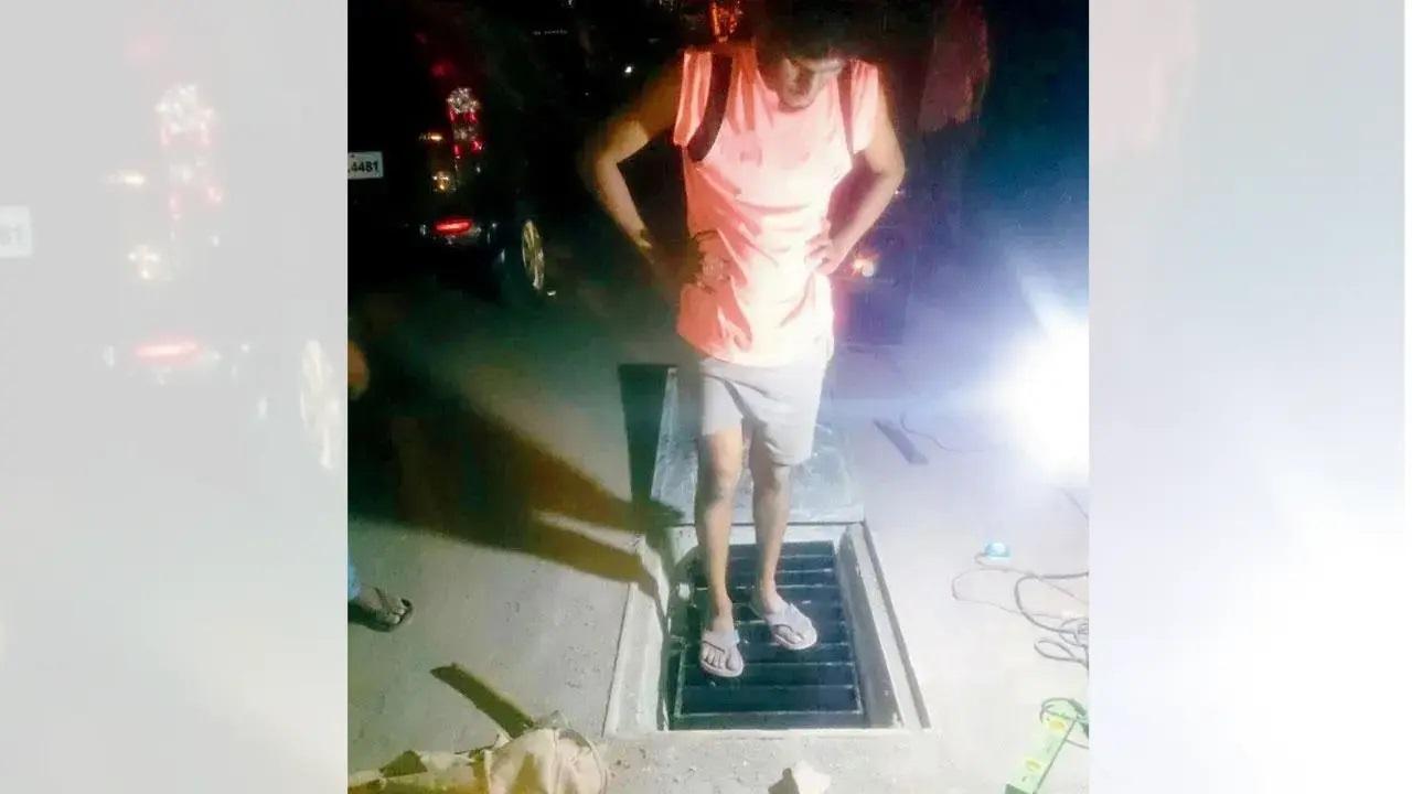 <p><strong>Mumbai: BMC moves to secure 90,000 manholes, one week before monsoon</strong></p>
<p>Five years after famous gastroenterologist Dr Deepak Amrapurkar`s death, the BMC has decided to put safety grills on all the manholes in the city, barely a week before the monsoon. Until now, only manholes at flooding spots were shielded.&nbsp;</p>
<p>The move follows a meeting the chief minister held with the civic chief recently. As of now, less than 4 per cent of the manholes in the city are safe. The BMC has put a safety net on 3,679 manholes in Mumbai and its suburbs. This year the civic body installed 250 protective grills on manholes, and 50 will be installed in the coming week</p>