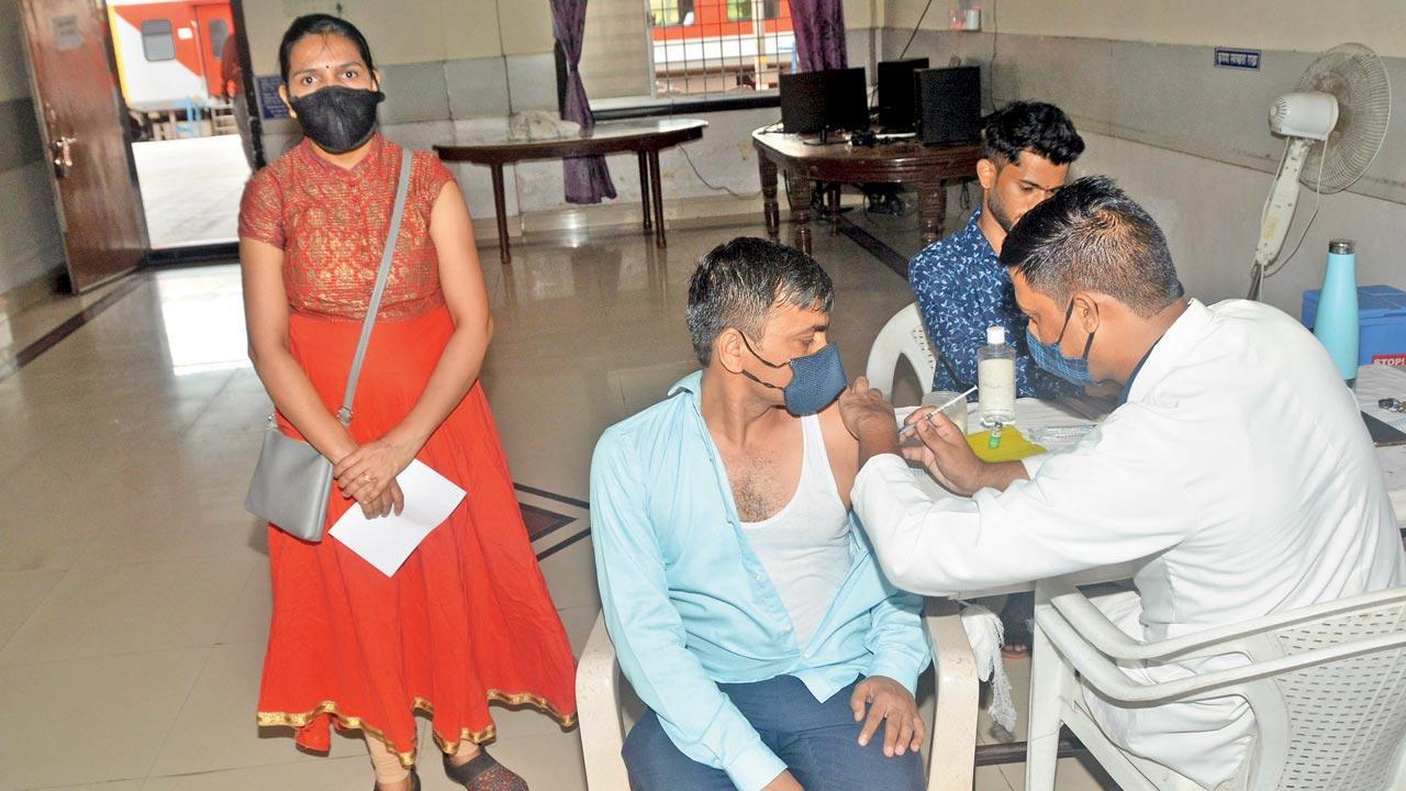 Mumbai reports over 2,000 new Covid-19 cases for 5th day in row; 1 dies