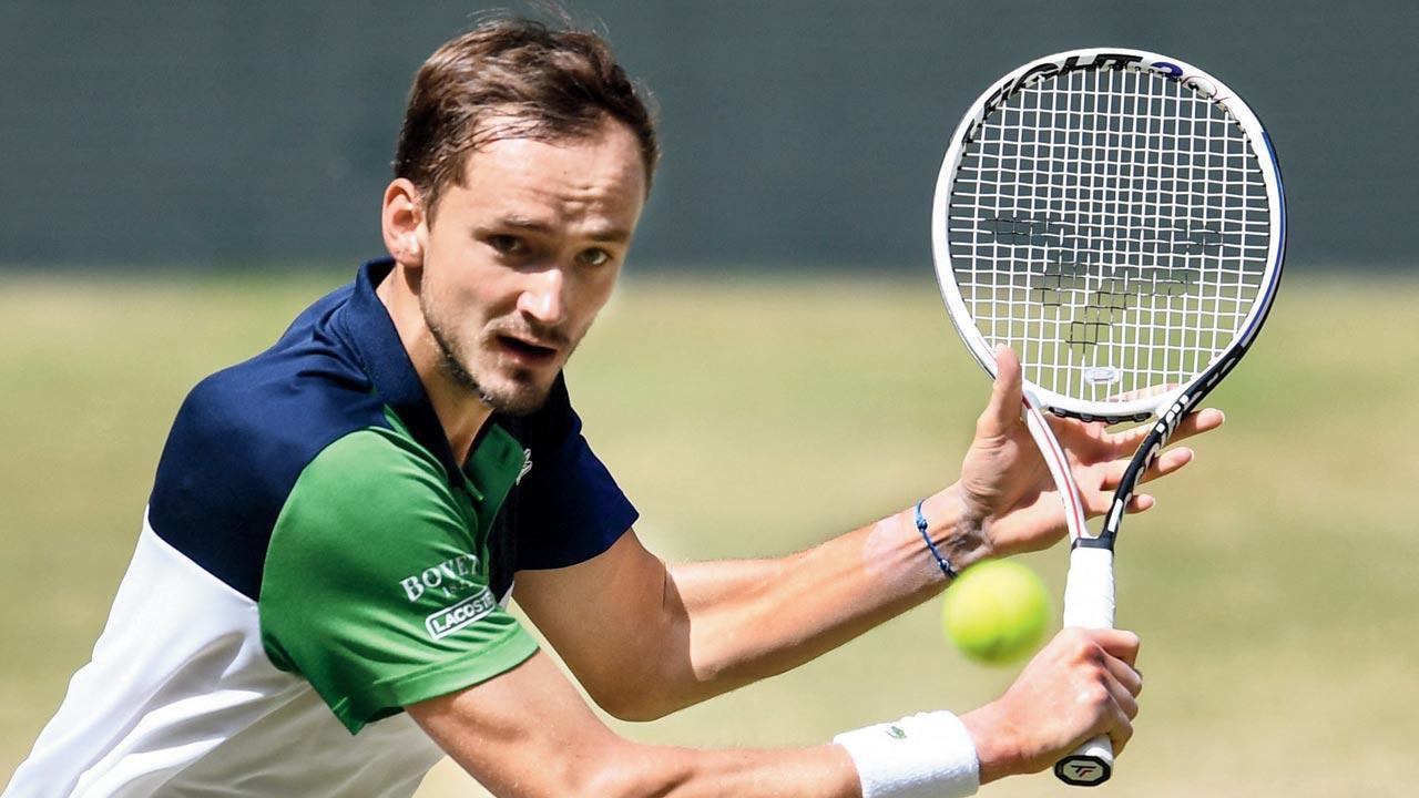 Top seed Daniil Medvedev beats Oscar Otte to reach Halle final