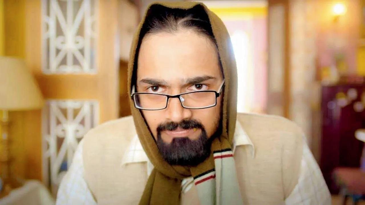 On most days, Bhuvan Bam has got netizens in splits, courtesy his cheeky vines and videos. Last year, the internet sensation launched his independent web series, Dhindora, on YouTube. No prizes for guessing that the comedy — that revolves around a middle-class family who suddenly strike it rich, and sees Bam play as many as nine characters — was an instant hit with viewers, clocking close to half a billion views. Read full story here