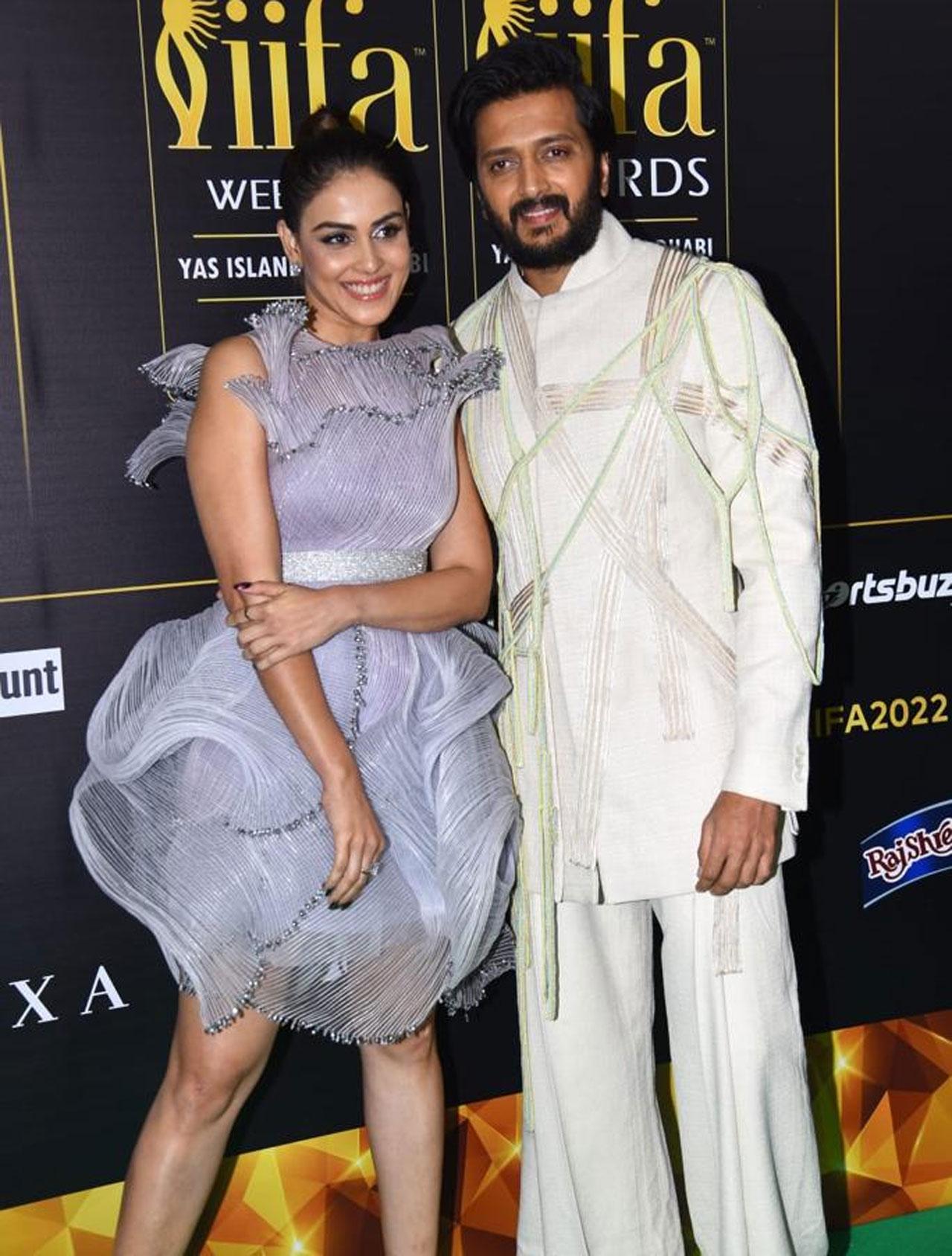 Riteish Deshmukh and Genelia D’Souza make for a lovely couple and this picture is proof. They made their debut together in 2003 with Tujjhe Meri Kasam and were then seen in films like Masti and Tere Naal Love Ho Gaya