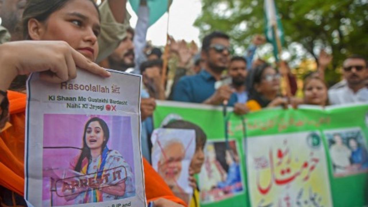 Thane: Case against 22-year-old man over social media post supporting Nupur Sharma