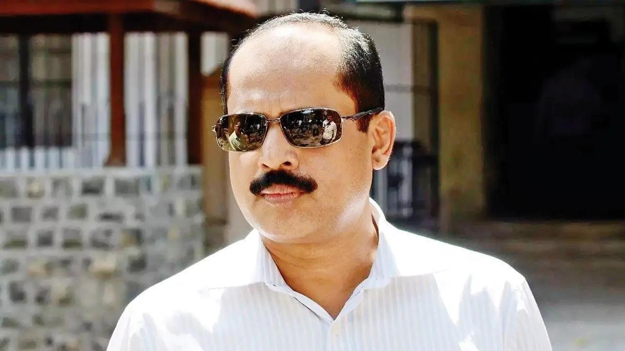 Corruption case: Dismissed policeman Sachin Waze seeks default bail claiming his name not in CBI charge sheet