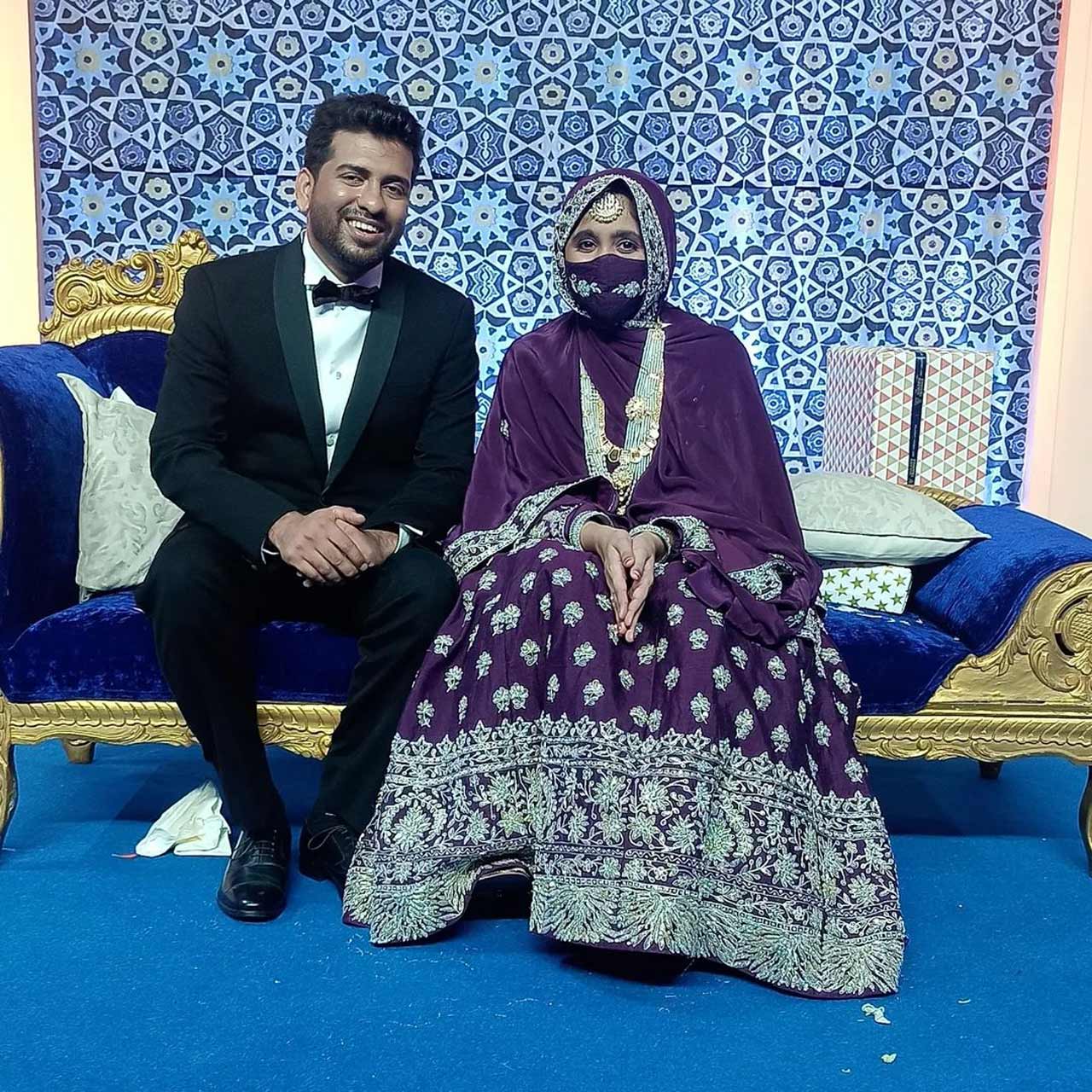 Talking about the reception, Khatija donned a purple lehenga while Riyasdeen was dressed in a black suit with a bowtie. AR Rahman wore a kurta-pyjama paired with a blue jacket while his son Ameen was in a black sherwani.
