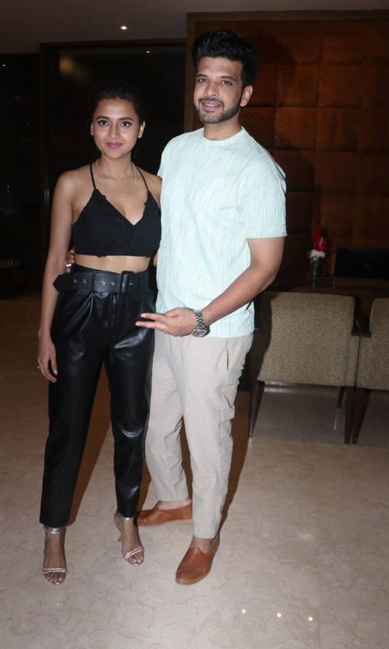 Tejasswi Prakash, Karan Kundrra changed their outfit for the occasion and looked all the more stylish. Tejasswi then arrived in a stylish black dress to celebrate her 29th birthday