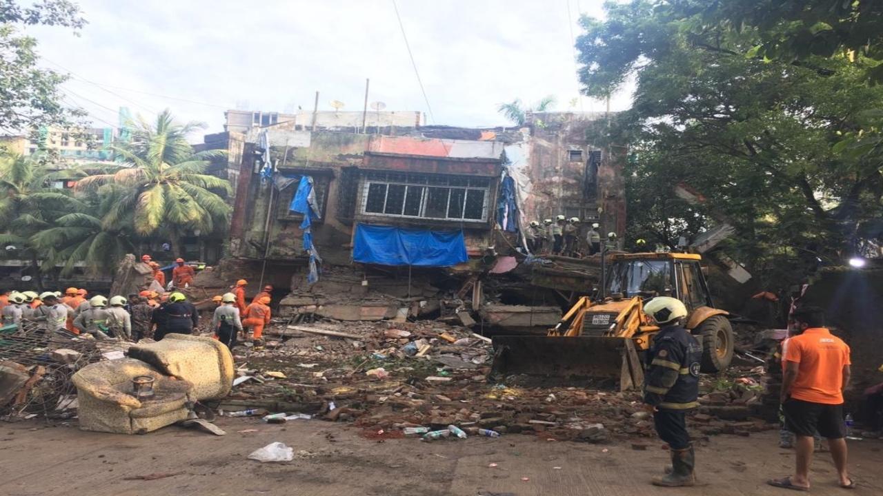 Locals informed the fire brigade personnel that around 20-22 people were trapped under the debris, when they reached the spot after receiving a call about the incident