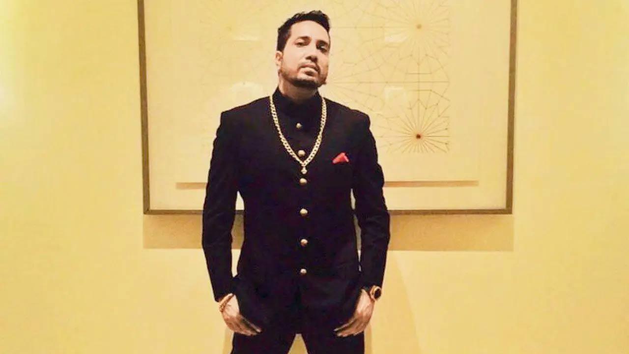 Mika won't celebrate his birthday because of Sidhu Moosewala and KK's demise
