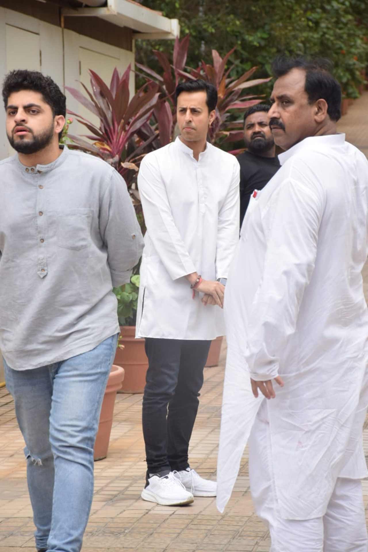 Salim Merchant was also one of the Bollywood celebrities from the music industry who arrived at the singer's last rites