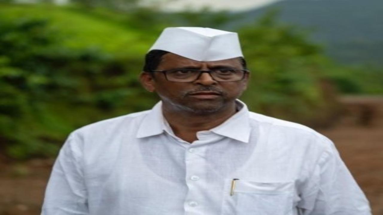 Two pro-BJP independent MLAs demand removal of Maharashtra Assembly Deputy Speaker Narhari Zirwal