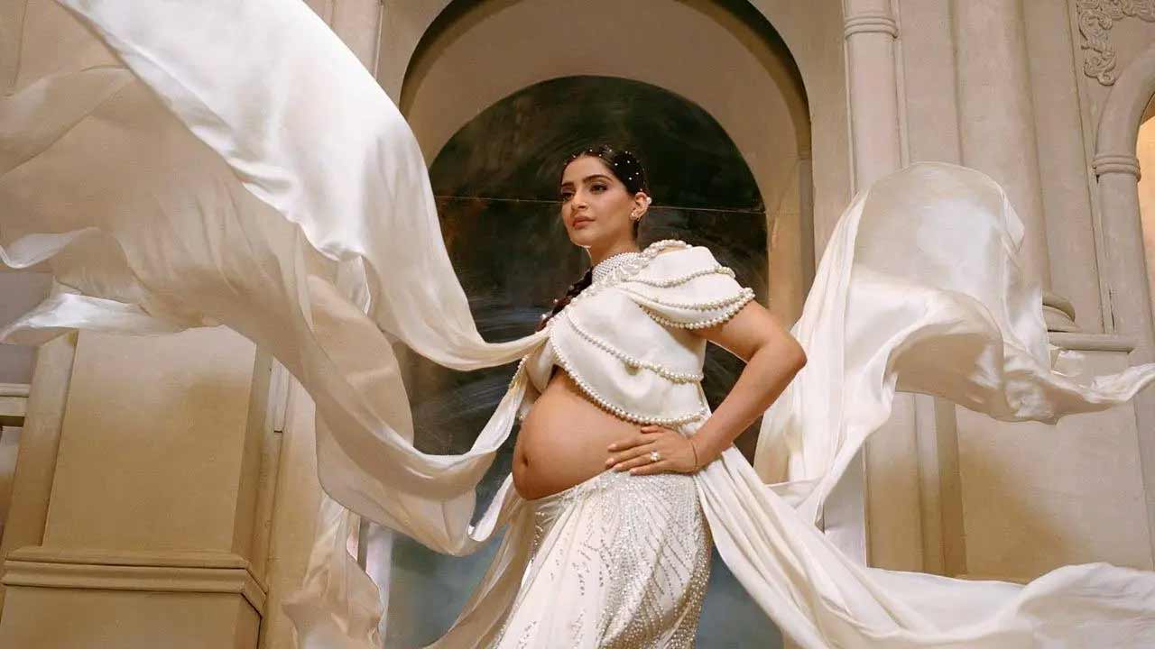 Mother-to-be Sonam Kapoor flaunts her baby bump in a stunning photo-shoot
Sonam Kapoor is all set to be the latest mother in B'Town and the actress also turns 37 today. On these special occasions, designers Abu Jani and Sandeep Khosla shared a gorgeous picture of the actress on their Instagram account as she dazzled in her latest photo-shoot. Read full story here.