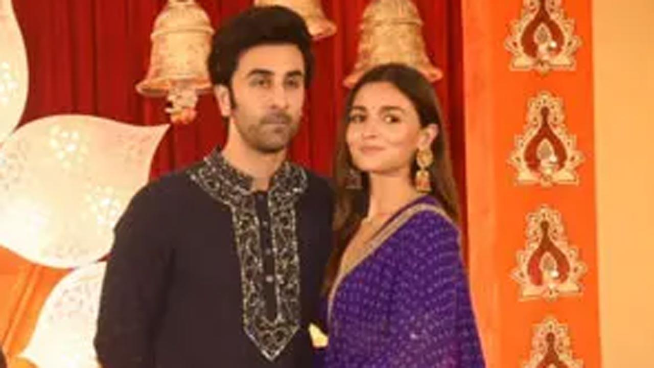 Ranbir's video stating 'family banani hai' goes viral after his wife announces pregnancy