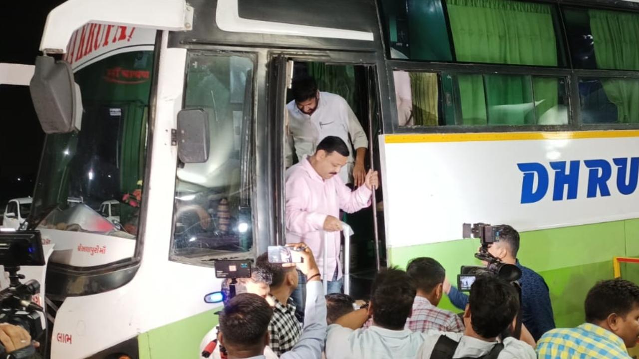 Eknath Shinde along with other leaders moved from the five-star Surat hotel early on Wednesday to reach Guwahati in Assam. Luxury buses were seen ferrying the political leaders from hotel to the airport.