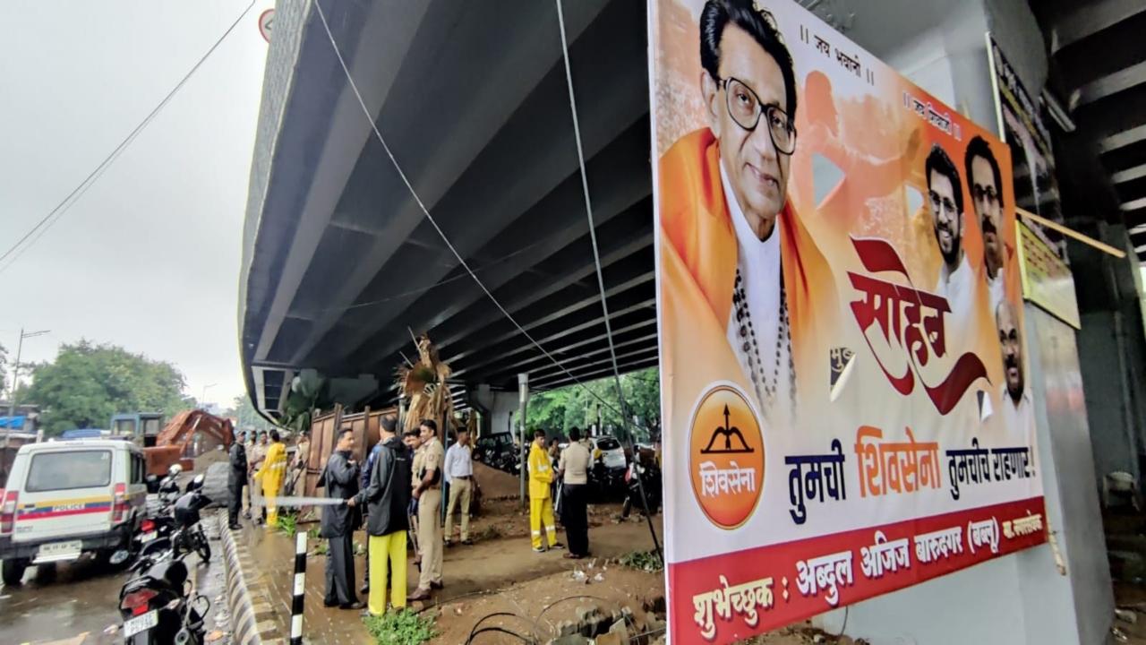 Shinde has claimed that he will be reaching Mumbai later today but all rebel Sena MLAs are still in Guwahati Shinde has claimed that he will be reaching Mumbai later today but all rebel Sena MLAs are still in Guwahati