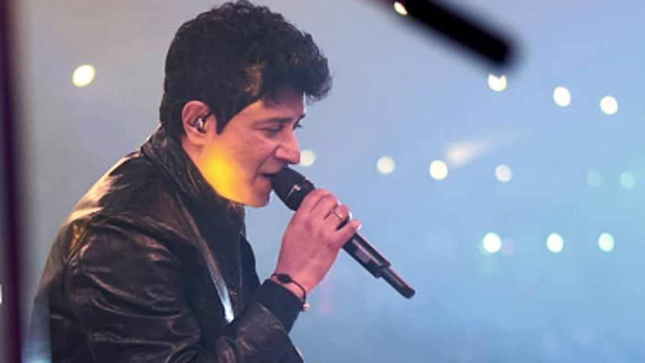 KK was a great singer, a family man, says singer-turned-politician Babul Supriyo