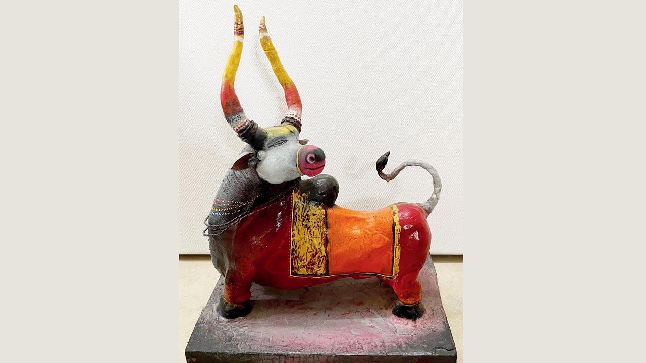 A three-dimensional Nandi installation made with clay