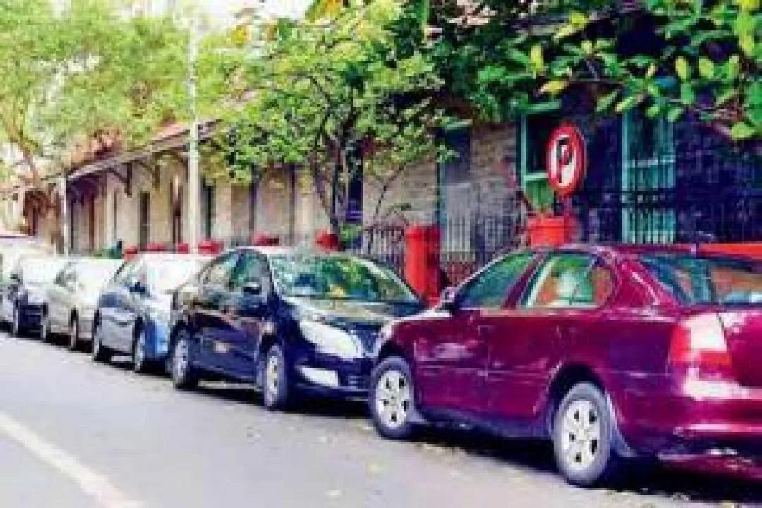 Mumbai Police remove 226 abandoned vehicles, register 36 cases for road rule violations