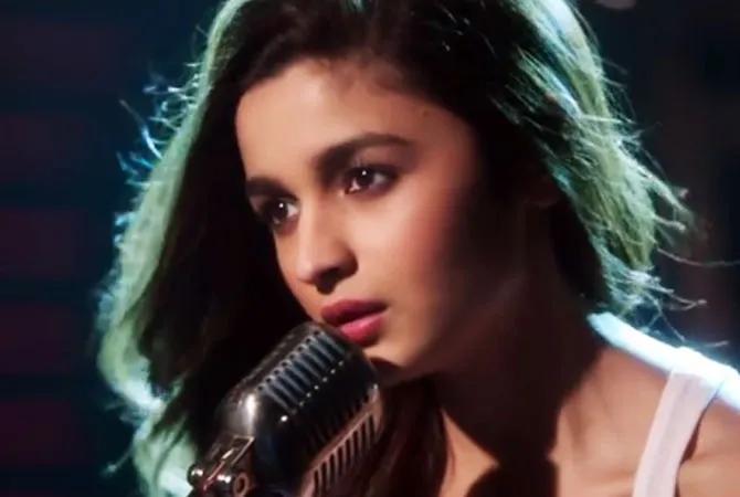 The young starlet has performed playback singing for the song 'Sooha Saaha' in 'Highway' (2014) along with Pakistani singer Zeb Bangash. She also sang the unplugged version of the soulful track 'Samjhawan' in 'Humpty Sharma Ki Dulhania' (2014). Pic/mid-day archives