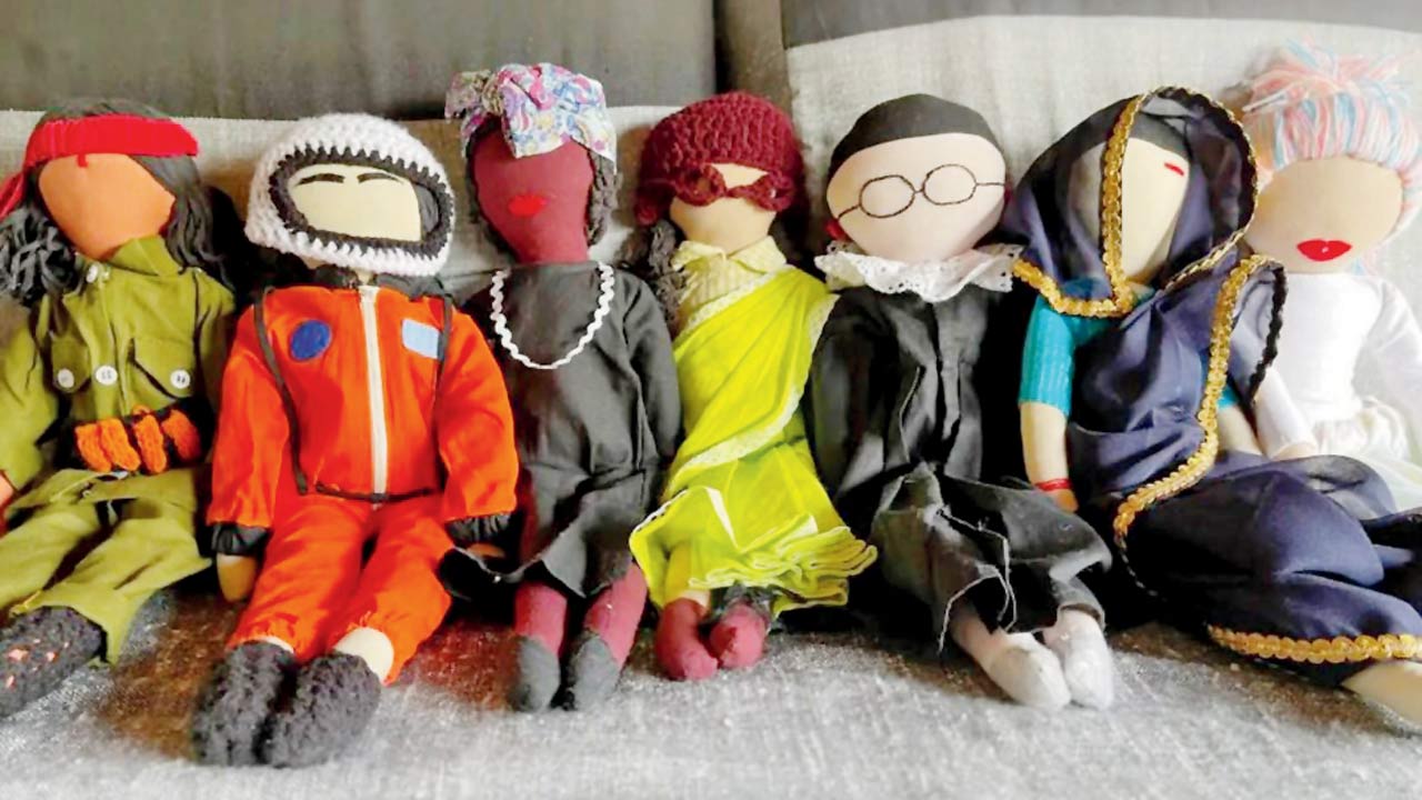 The dolls represent prominent women personalities including Phoolan Devi, Kalpana Chawla and Maya Angelou