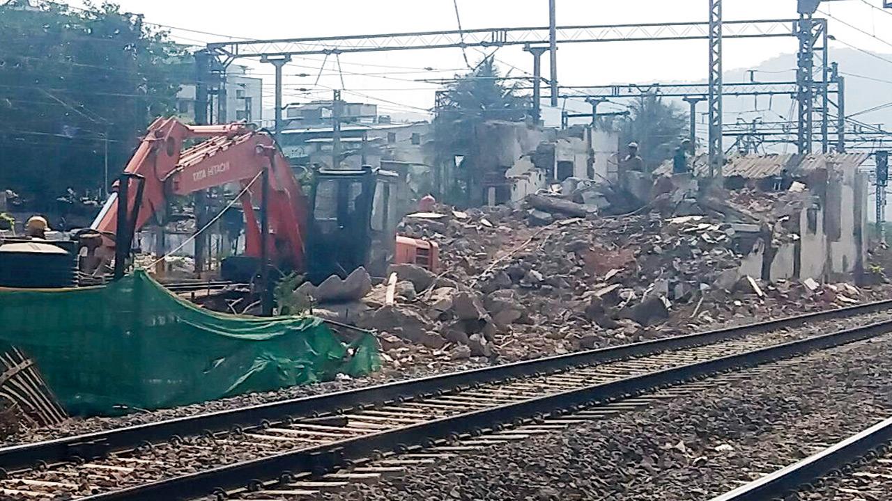 The cabin’s removal will reduce travel time for individual passengers. Pic/ Rajendra B. Aklekar