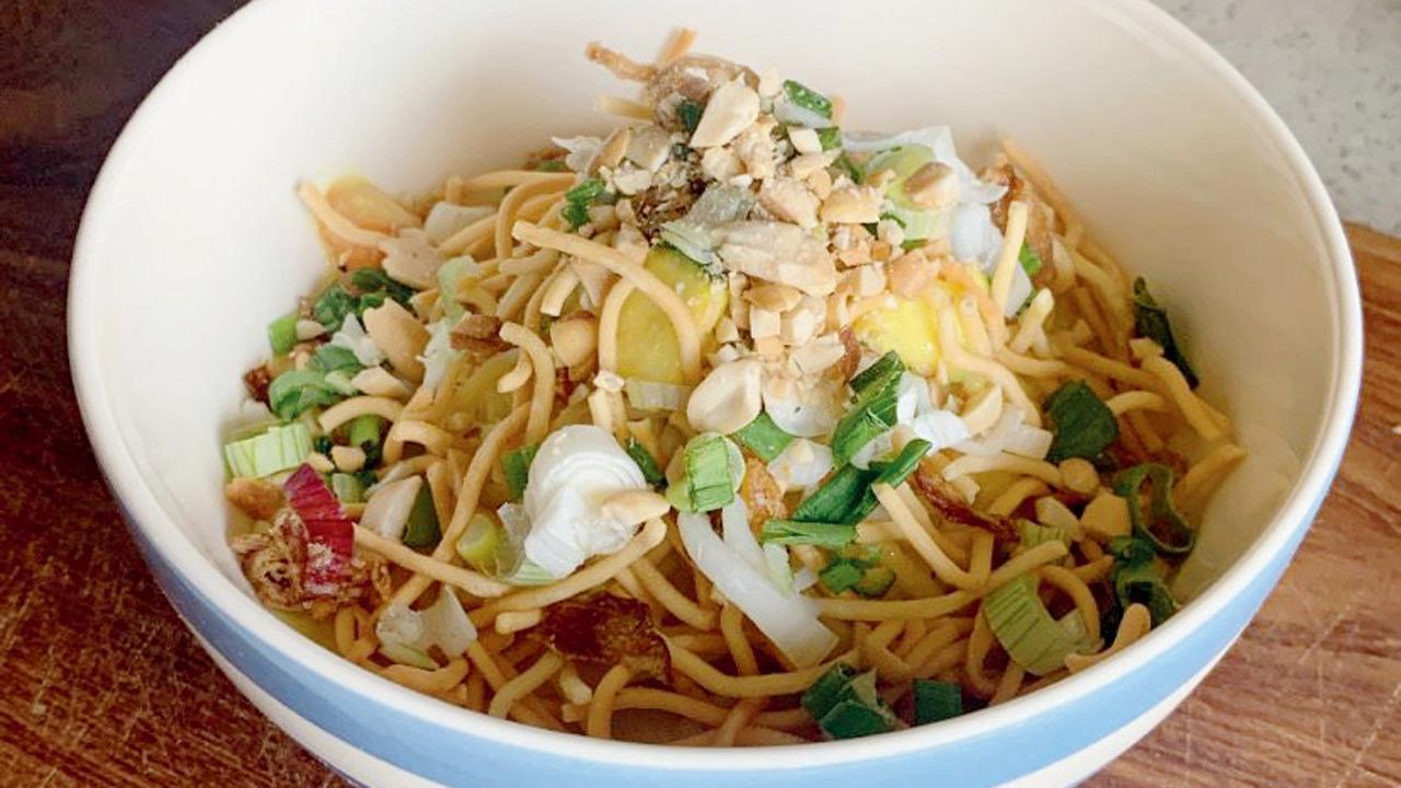 Khow suey bowl
