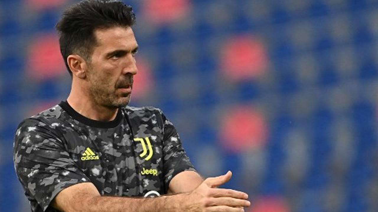 Buffon to until at 46 after signing new Parma deal