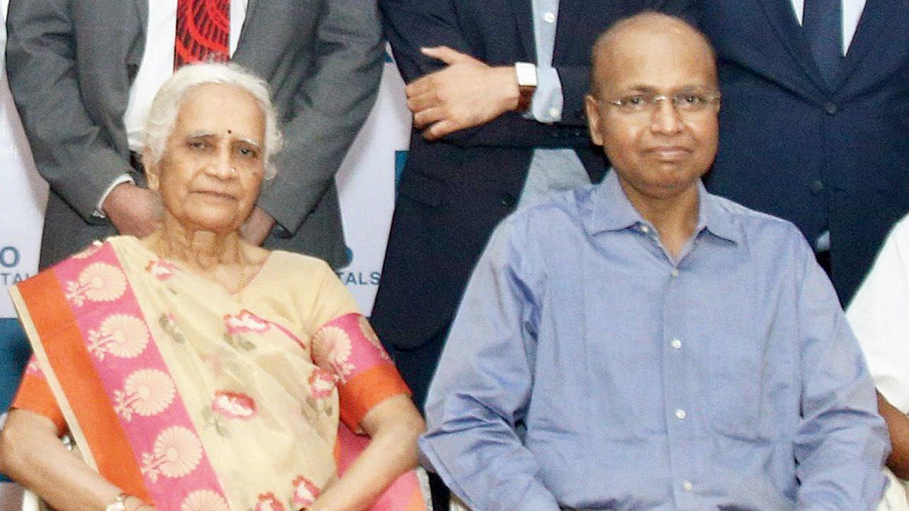 Mumbai: 81-year-old woman becomes India's oldest living kidney donor