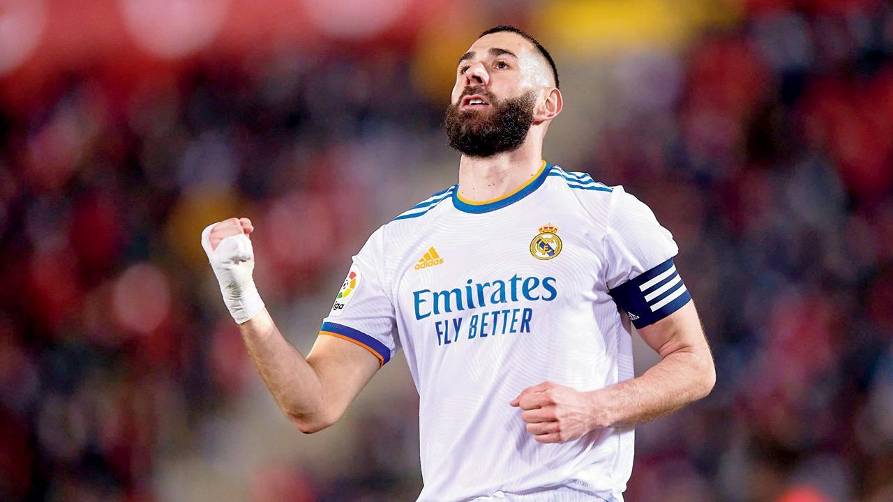 Record-breaking Benzema nets 413th goal as Madrid win 3-0