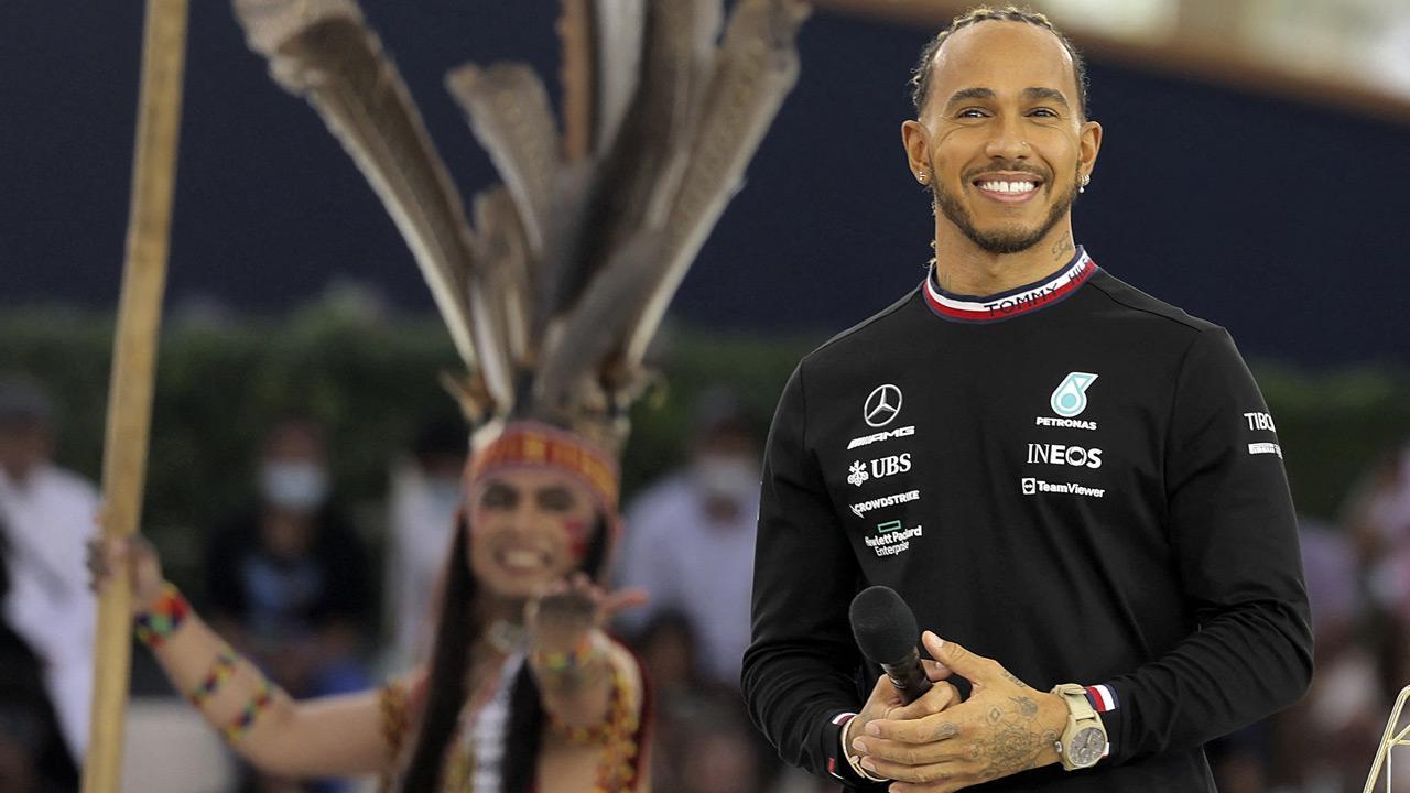 Lewis Hamilton changing his name to include mother Carmen's surname Larbalestier