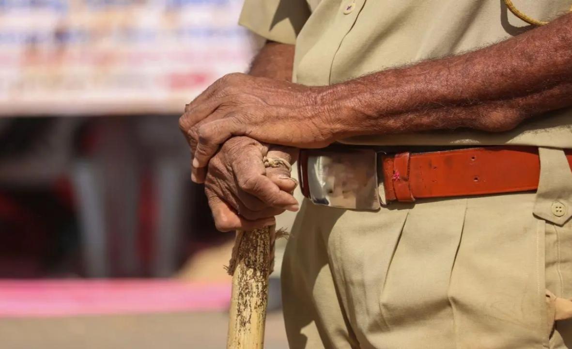 Uttar Pradesh cops injured in Holi celebration clash between Samajwadi Party, BJP politicians