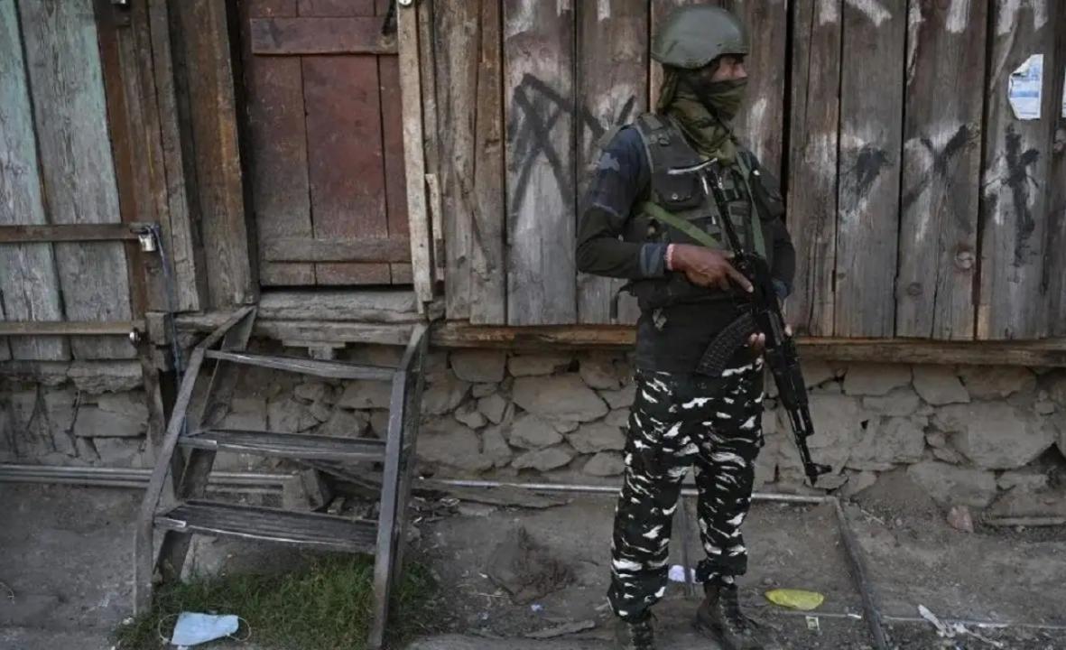 CRPF trooper injured in grenade attack in Jammu and Kashmir