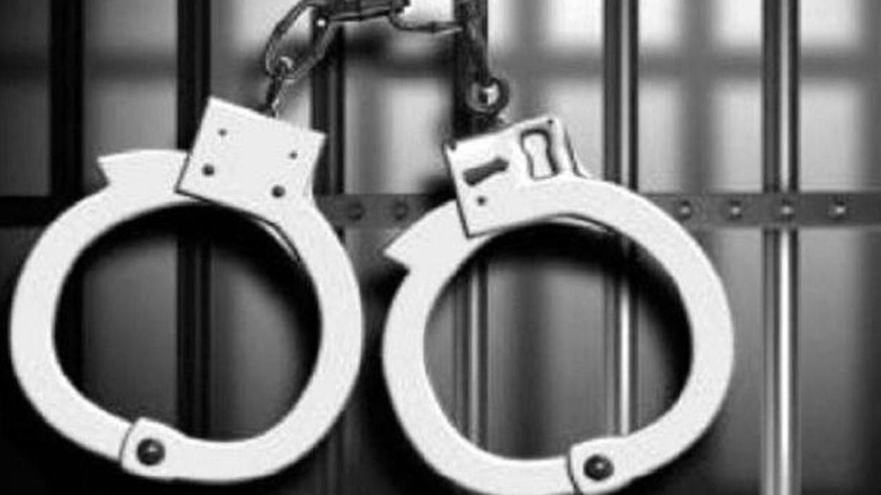 Mumbai: Bar raided, 27 held, 12 women rescued