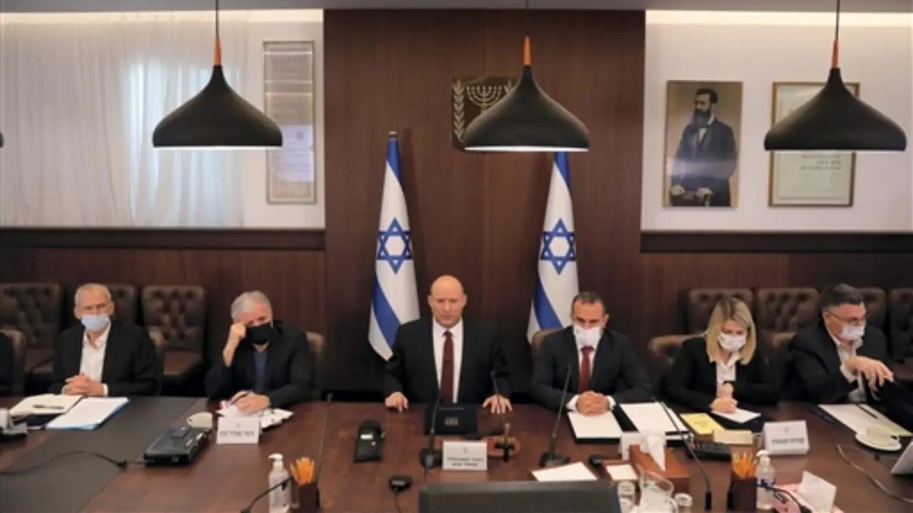 Israeli PM Bennett postpones India visit after contracting Covid-19