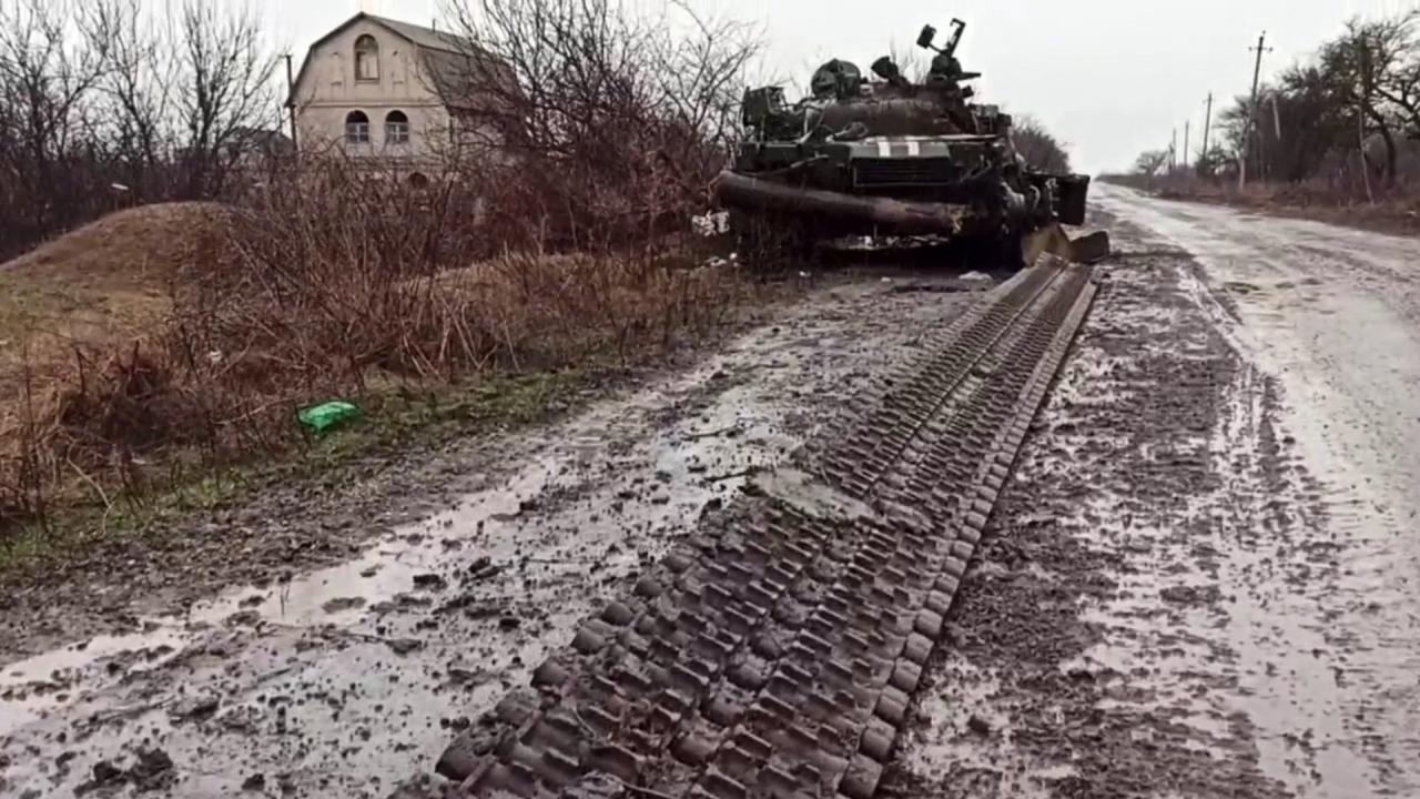 Evacuations halted in Ukraine area where cease-fire pledged
