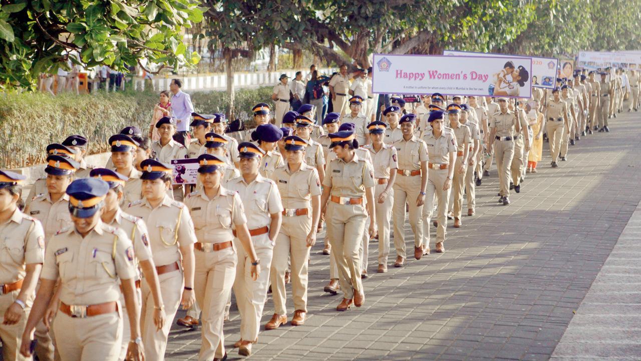 Mumbai Police to announce 8-hour shifts for female cops on International Women's Day