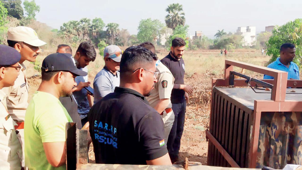 Range Forest Officer (RFO) Vijay Barabde along with his SGNP leopard rescue team reached the spot on Tuesday, and the strategy to capture the animal was planned