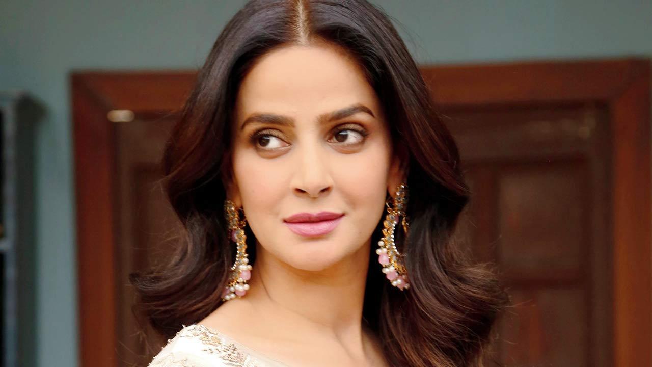 Aadab India, says Saba Qamar
Saba Qamar had a brief tryst with Bollywood when she shone alongside Irrfan Khan in Hindi Medium (2017). Five years on, the Pakistani star is ready for a date with the Indian audience again with Mrs & Mr Shameem, a Zindagi original that will premiere on ZEE5. Helmed by Pakistani director Kashif Nisar, the 20-episode series tells the love story of Umaina and Shameem. It was Umaina’s independent streak that drew Qamar to the role. “Umaina is fearless, strong and not afraid to express herself. She is a true wild child,” says the actor. Read the full interview here.