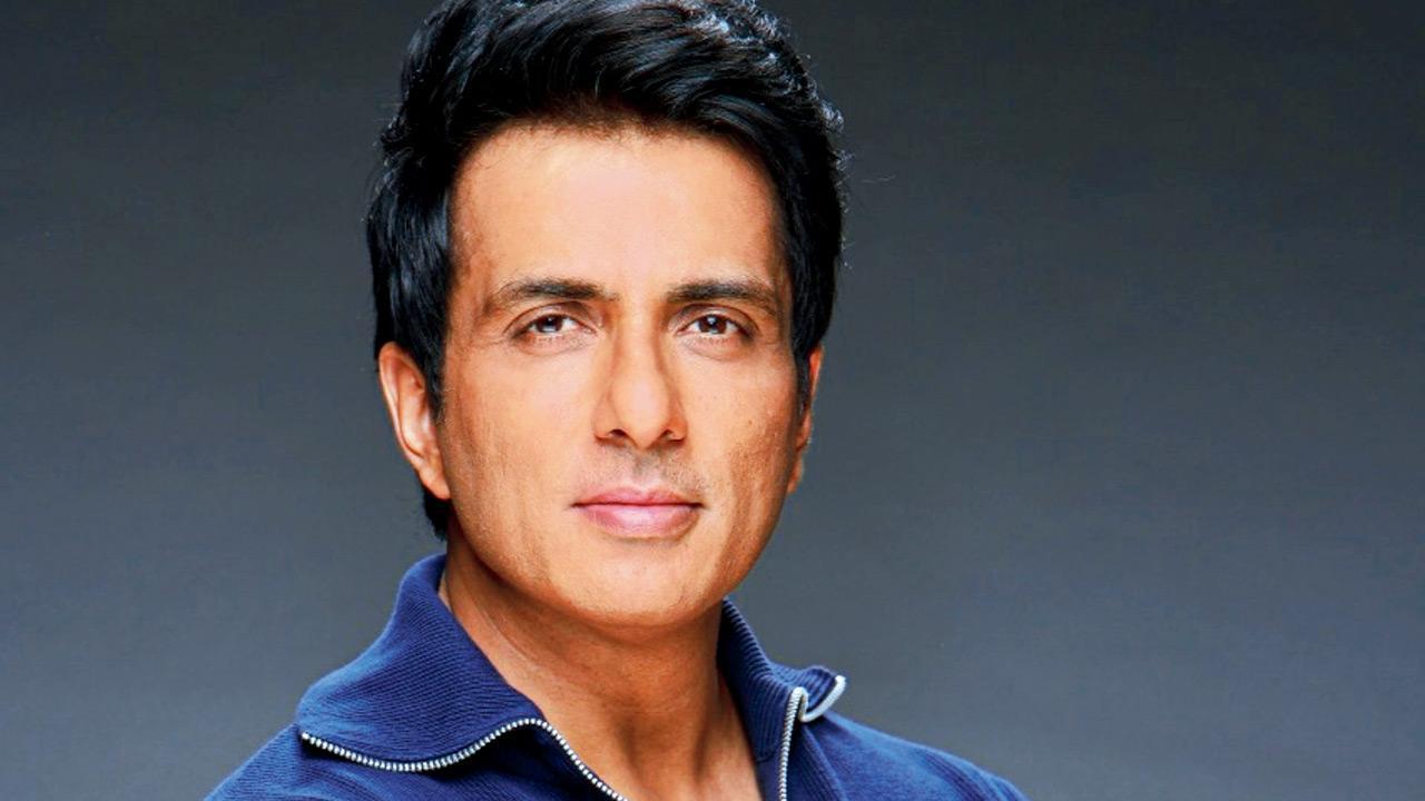 Sonu Sood steps up for Indian students