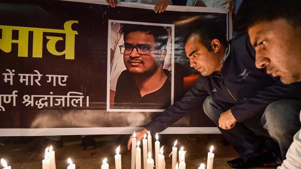 Mortal remains of Karnataka student killed in Ukraine arrives in Bengaluru; CM Bommai pays homage